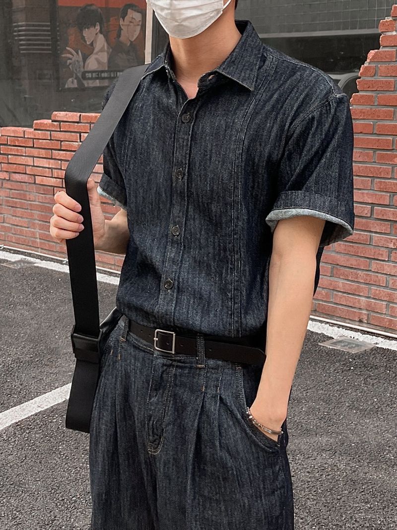 Minimal leather cross bag