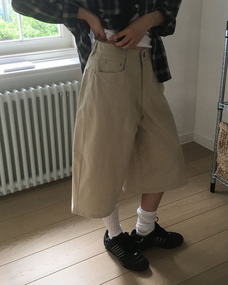 Cruee 3/4 Length Bermuda Pants