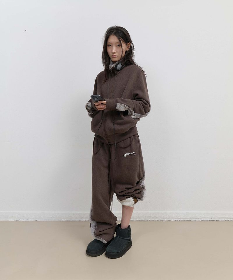 ojos（オホス）の「Fur Trim Jersey Zip-up / Stone Brown（Tops）」