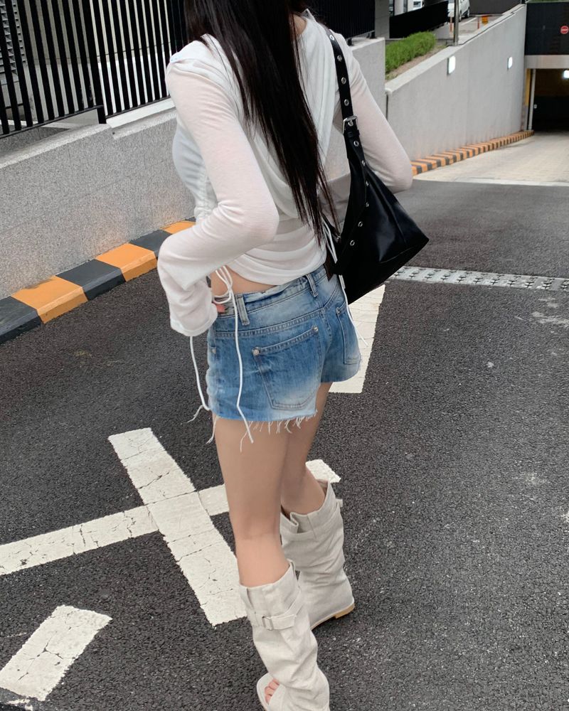 Side string button hoodie