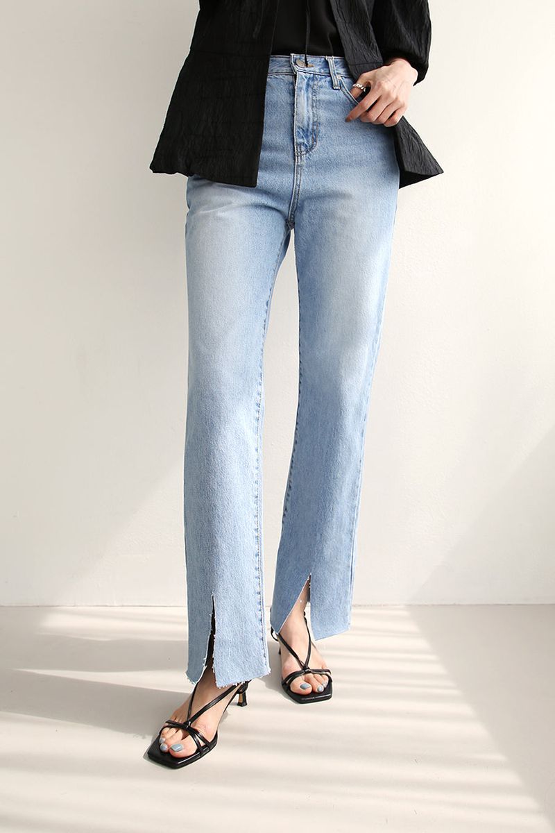 LIGHT LIGHT JEANS