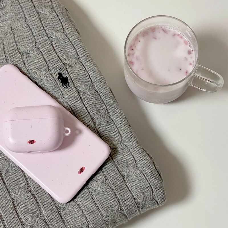 strawberry milk pattern case