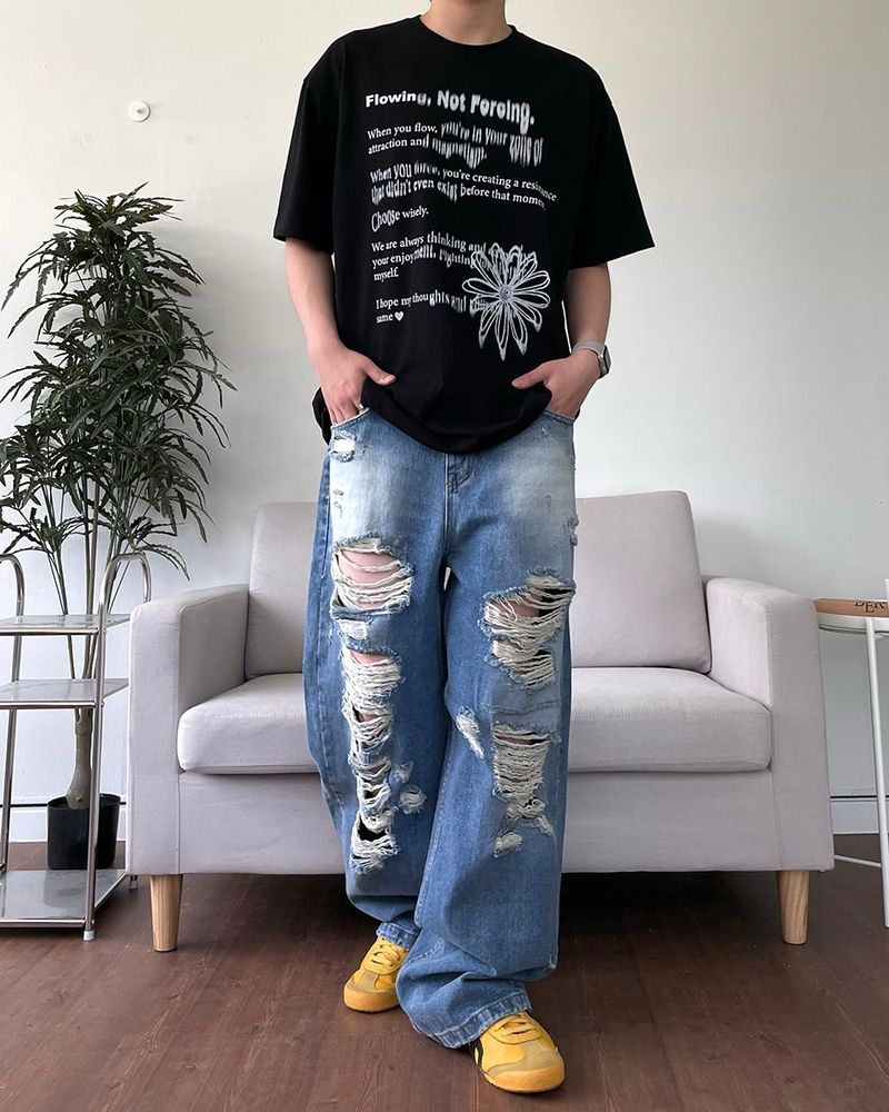 Destroyed brush denim pants