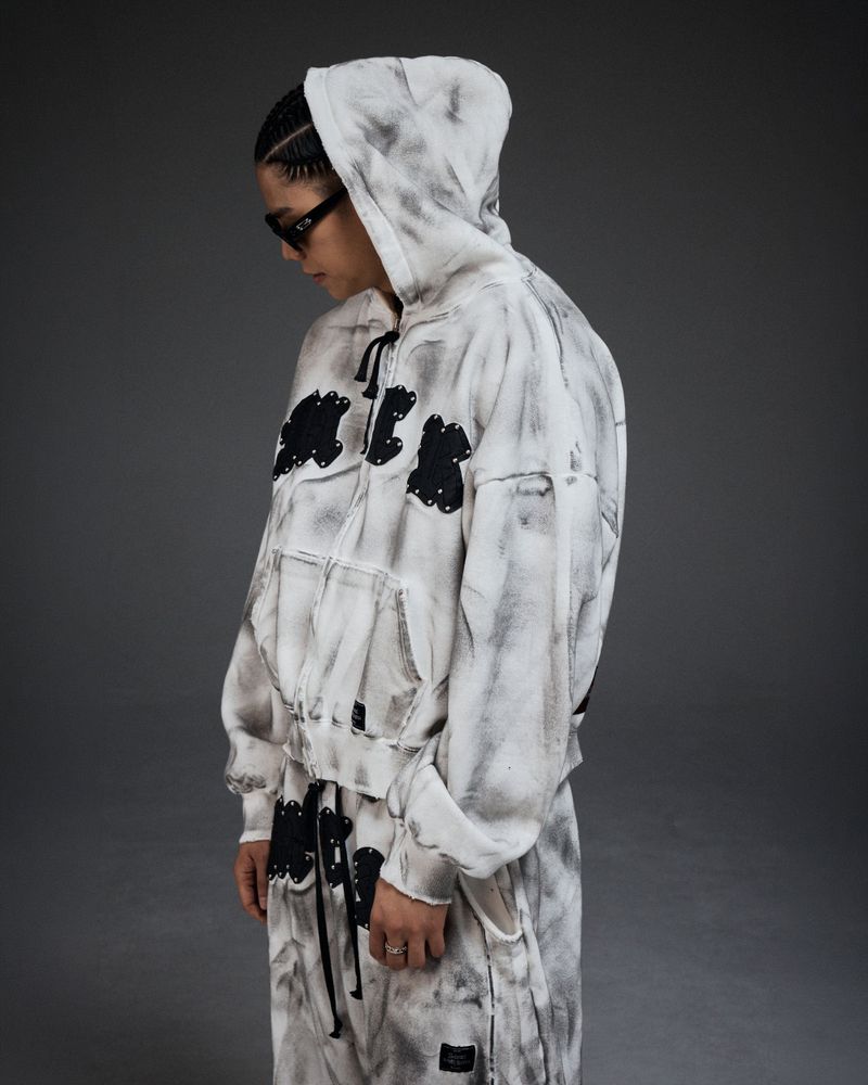 M.C.R. code stud zip-up HD IV