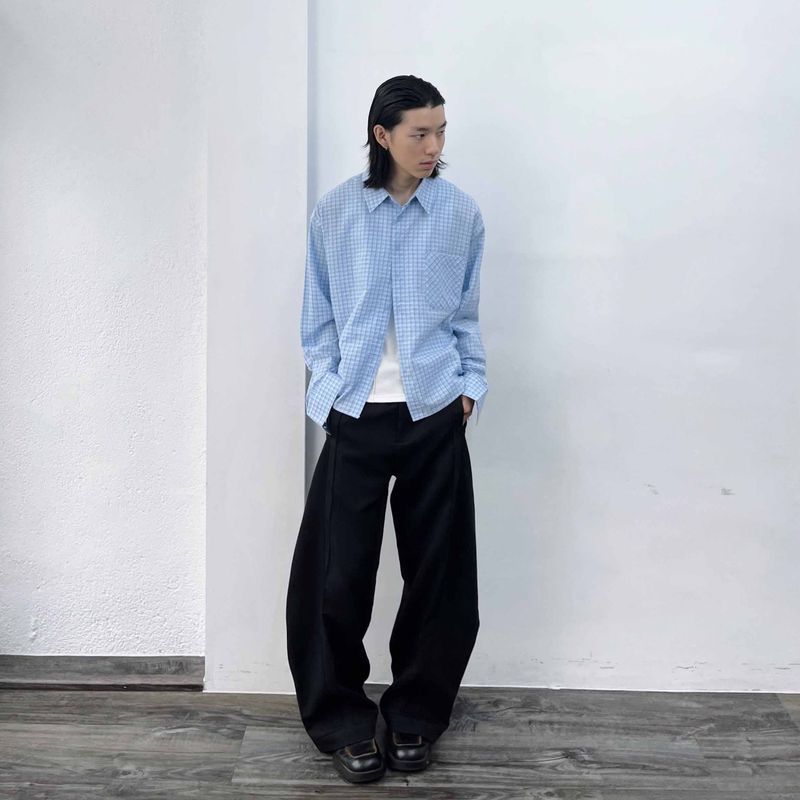 Minimalist Wide Straight-hem Shirt