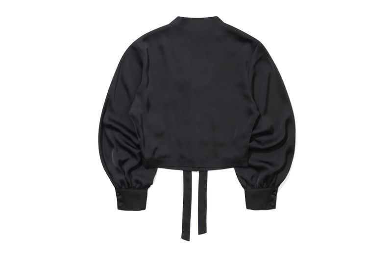 BELL SLEEVE TIE BLOUSE
