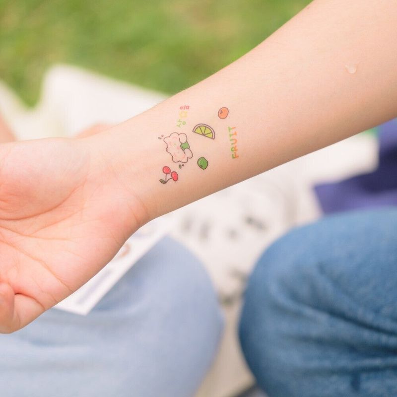 FRUITY TIGER TATTOO STICKER