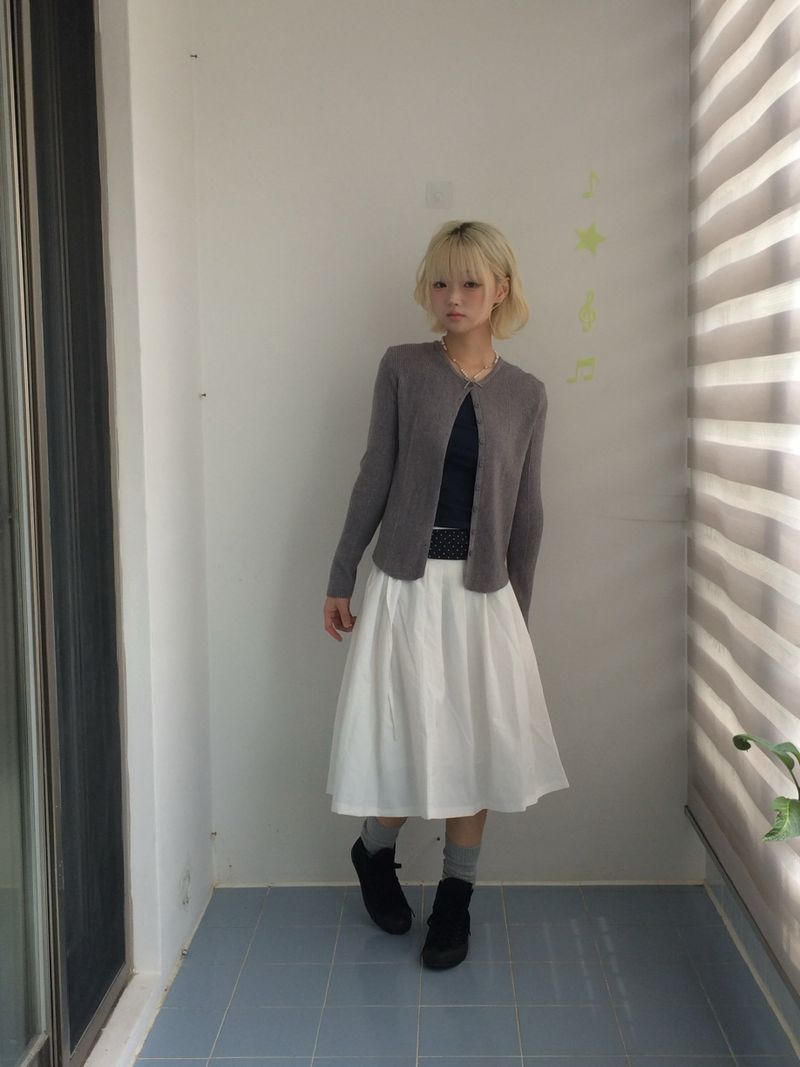 Powder pleats and pouch skirts