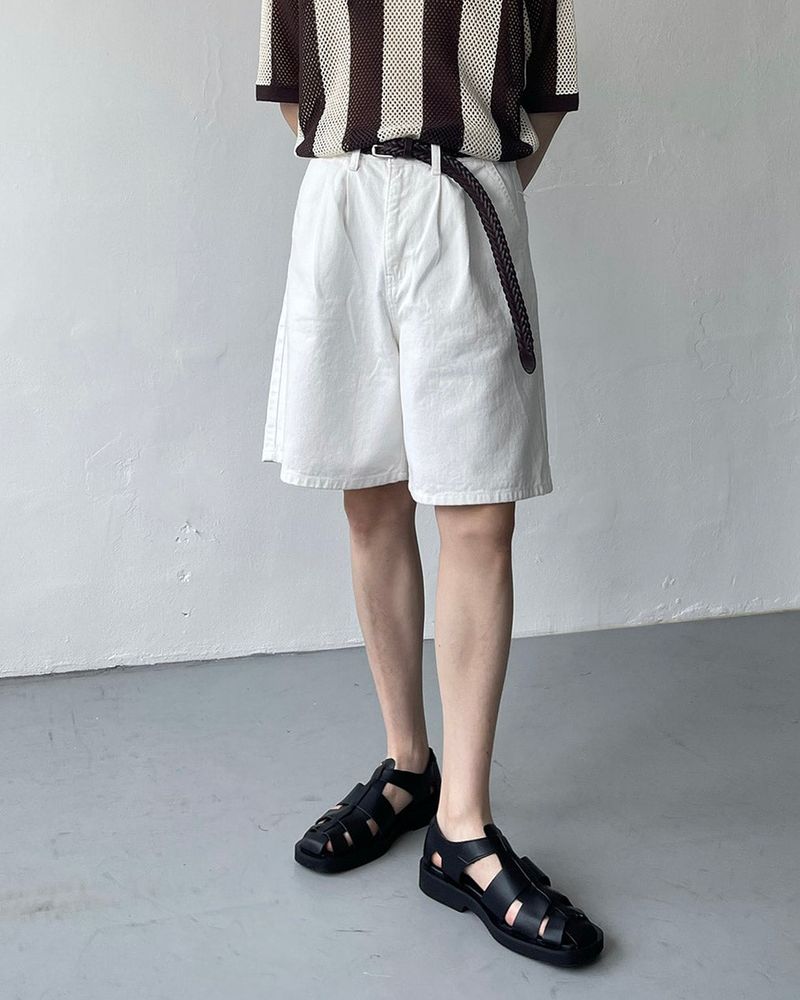 SI White Two Tuck Shorts (S–L)