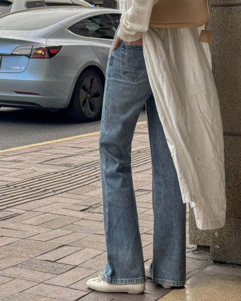 INS ブーツカットデニムパンツ
