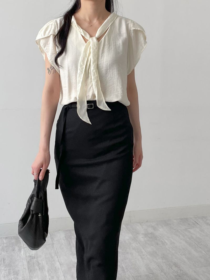 INCHANT ME(インチャントミー)の「Tulip Tie Short Sleeve Blouse(Tops)」