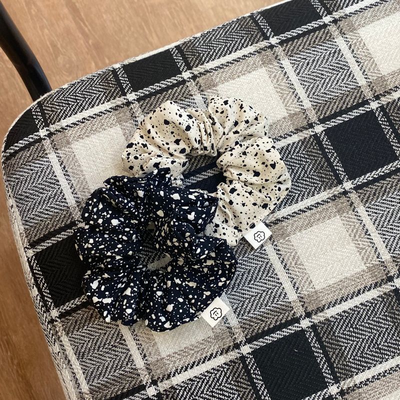 COOKIE&CREAM SCRUNCHIE