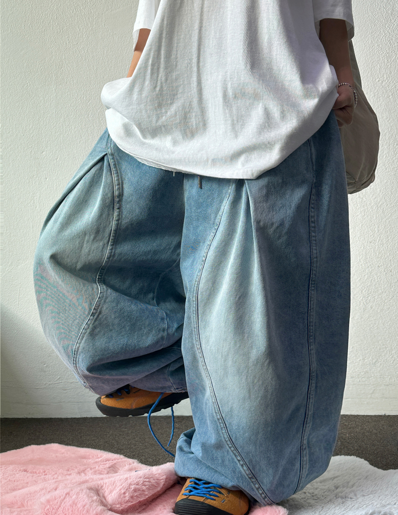 CCORTTI(コルッティ)の「KOREAN / KEYRING / STRING 🩵 FRONT SLIT BALLOON JOGGER DENIM WIDE LONG PANTS 🩵🖤 - 2 COLORS(Pants)」