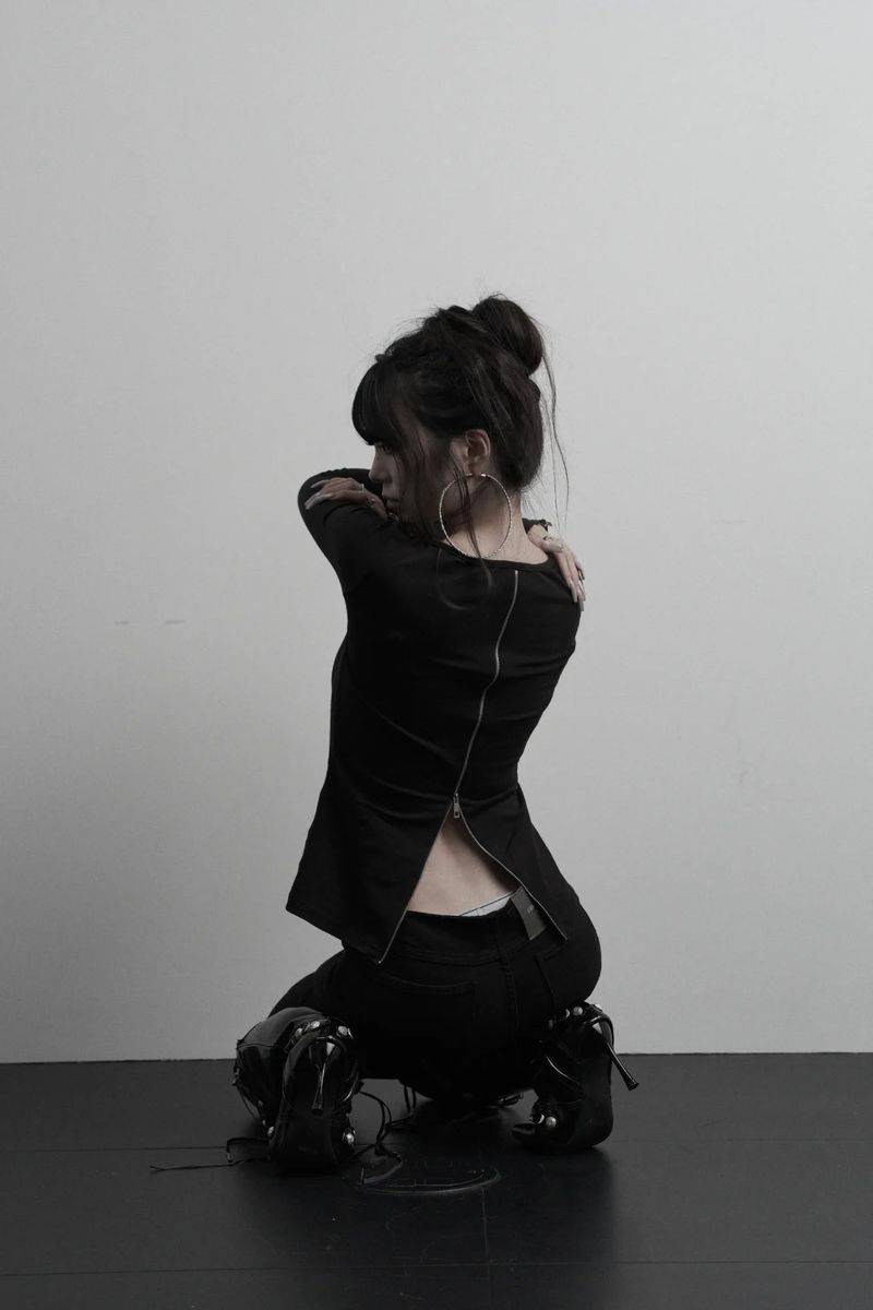 [label] back two-way zipper long sleeve (black) 