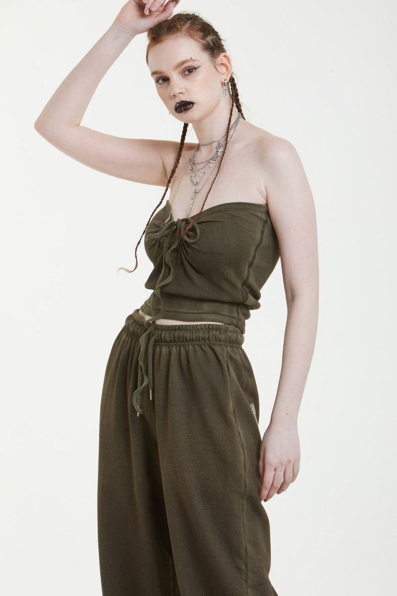 STAIN TOP