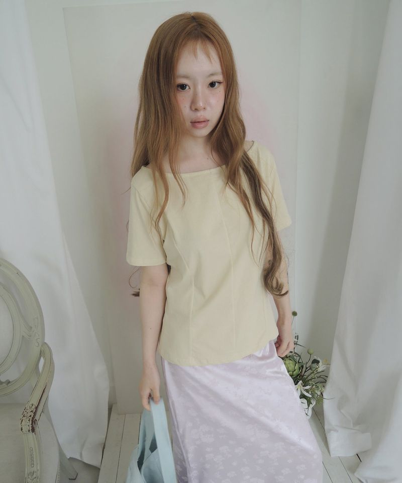 NUPHLO(ニューフロー)の「MILKY CURVE BOATNECK SHORT SLEEVE T-SHIRT(Tops)」
