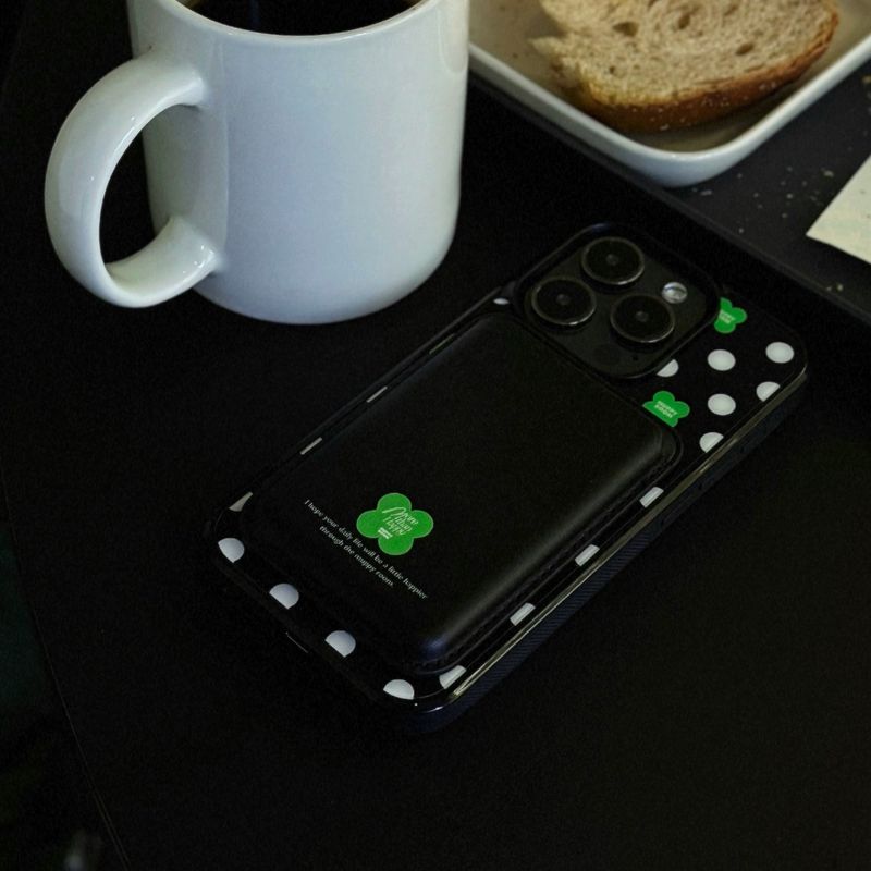 muppyroom（マッピールーム）の「[made] クローバードットエポキシバンパーケース（スマホグッズ/小物）」