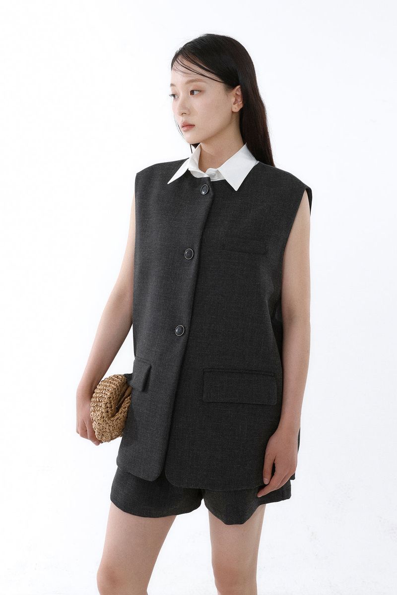 [SET-UP] COLLARED SLEEVELESS JACKET, FRONT BELT SHORTS SET_CHARCOAL