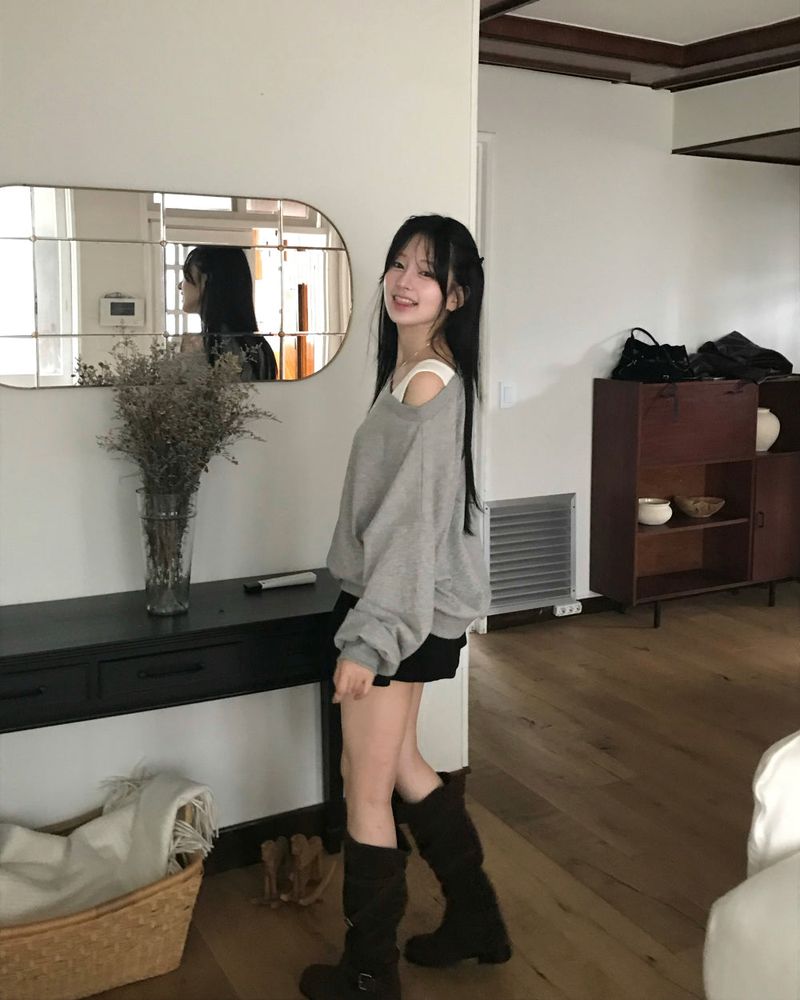 press matte buckle suede long boots (2.5cm)