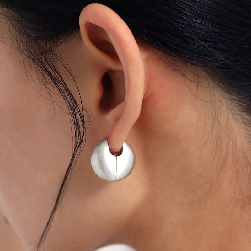 【MADE】 Moon earring matt