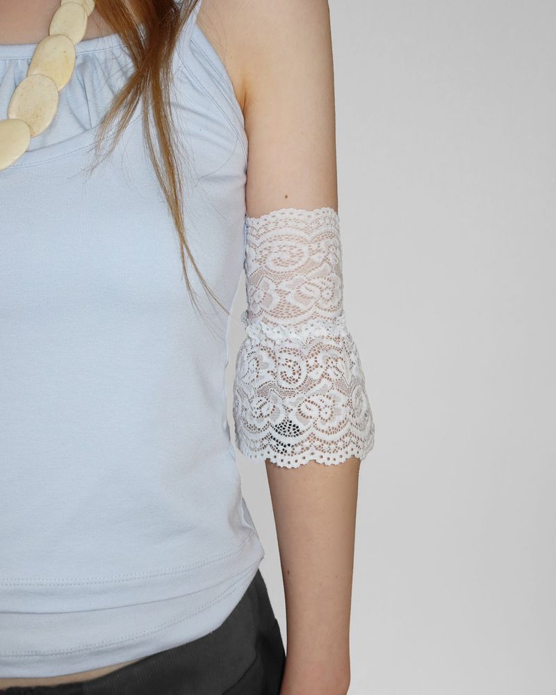 ROSÉ LACE ARM WARMERS