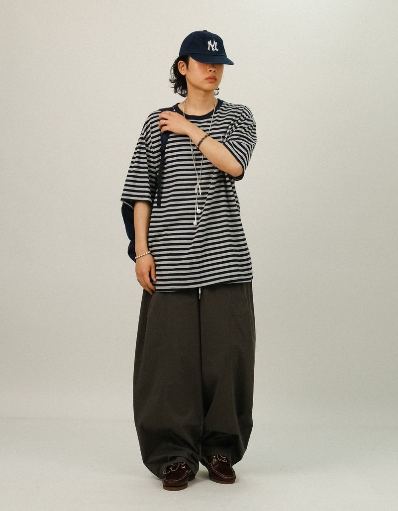 BEE Curved Line Pin-tuck Balloon Pants