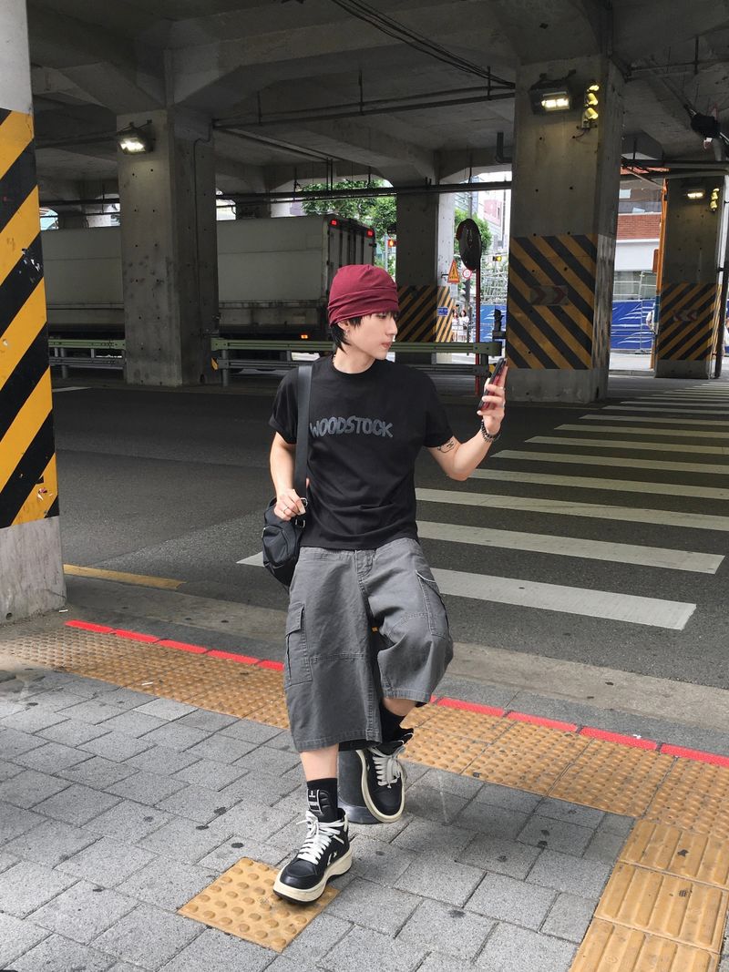 Stock Semi-Crop Short-Sleeve T-Shirt 4C