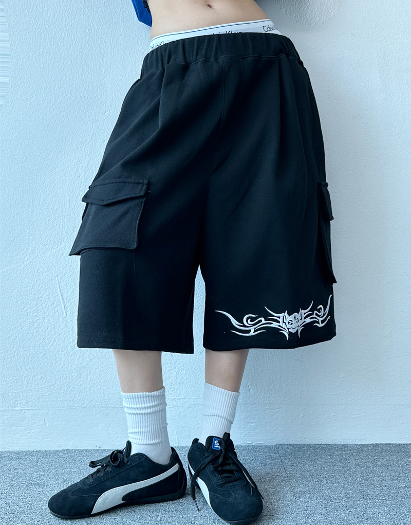 SKULL POINT POCKET POINT CARGO BERMUDA PANTS🩶🖤 - 2 COLORS