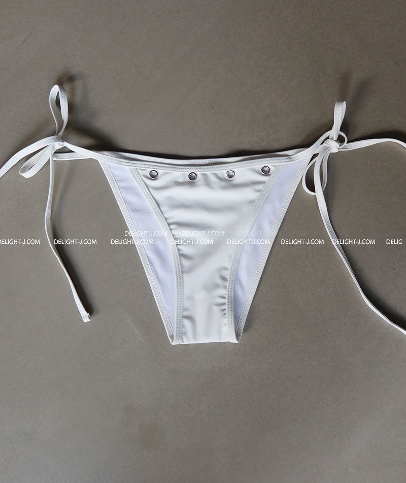 Punching eyelet strap bikini