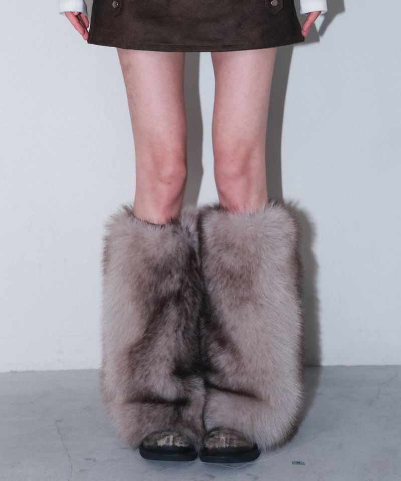CHERRYQUIRI（チェリーキュリー）の「furry leg warmer - beige（Fashion Accessories）」
