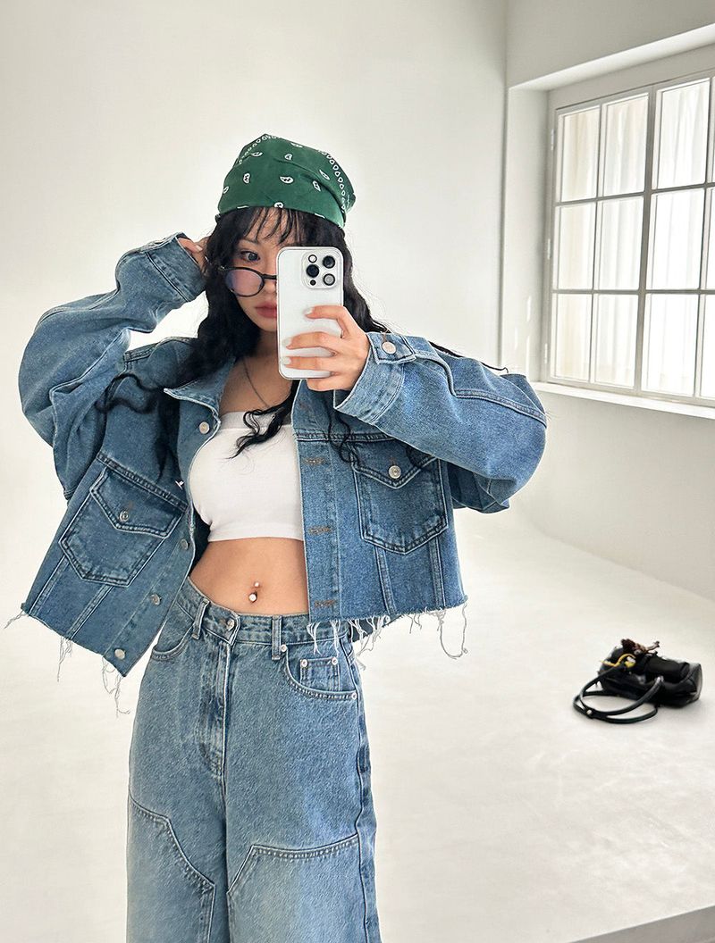 Puppy cropped jean jacket