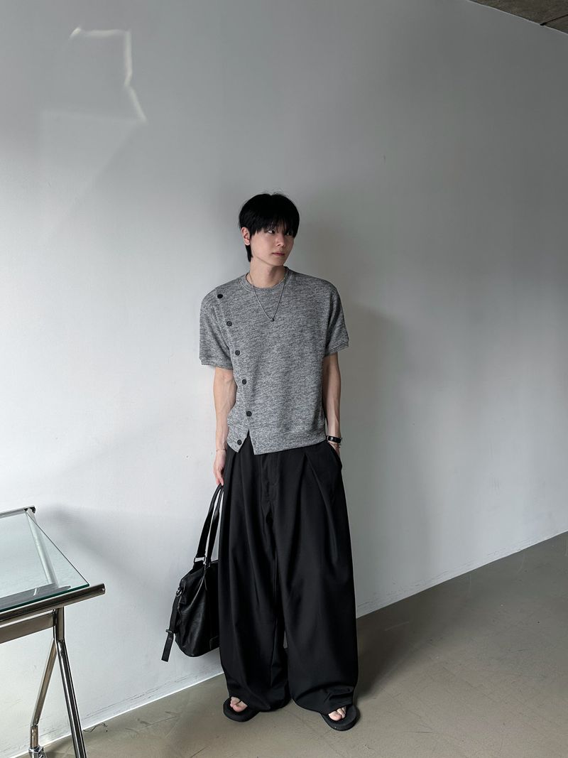 Roa Diagonal Button Short Sleeve Knit