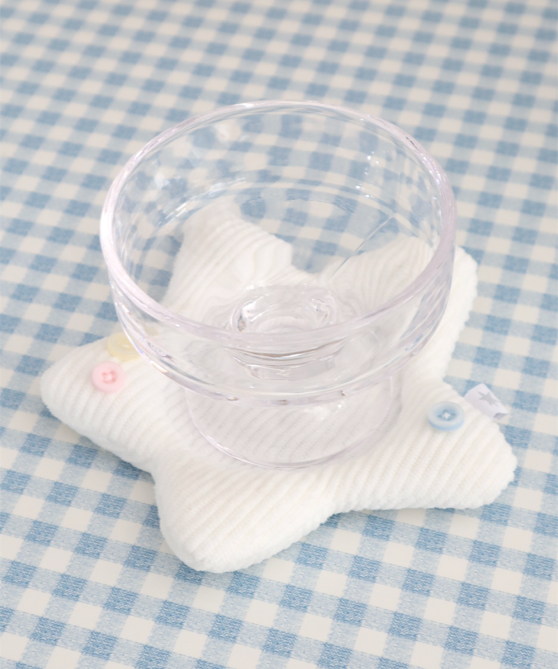 fluffy star plate - button candy