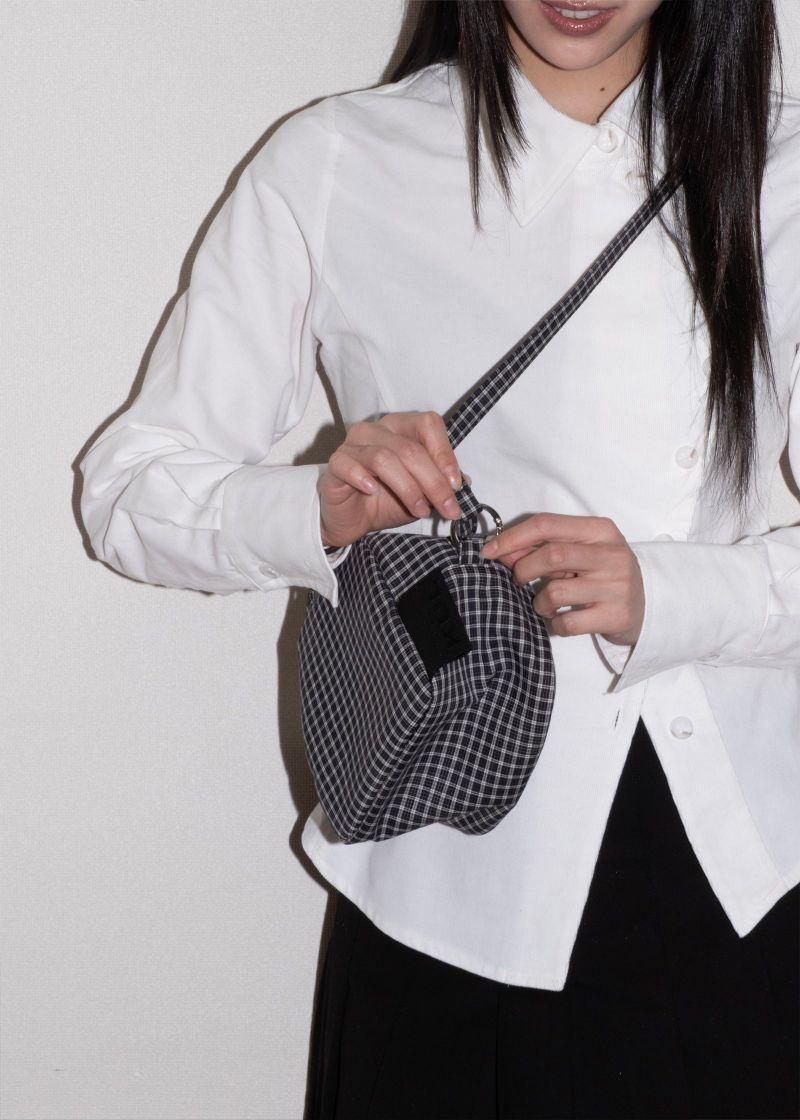 KUL（キュール）の「バンディ [Black check]（バッグ）」