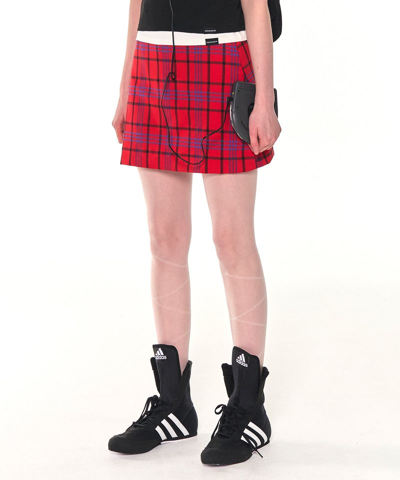 ZIZEMUSEUM（ジゼミュージアム）の「ORIGINAL MINI CHECK SKIRT (RED)（Skirts）」