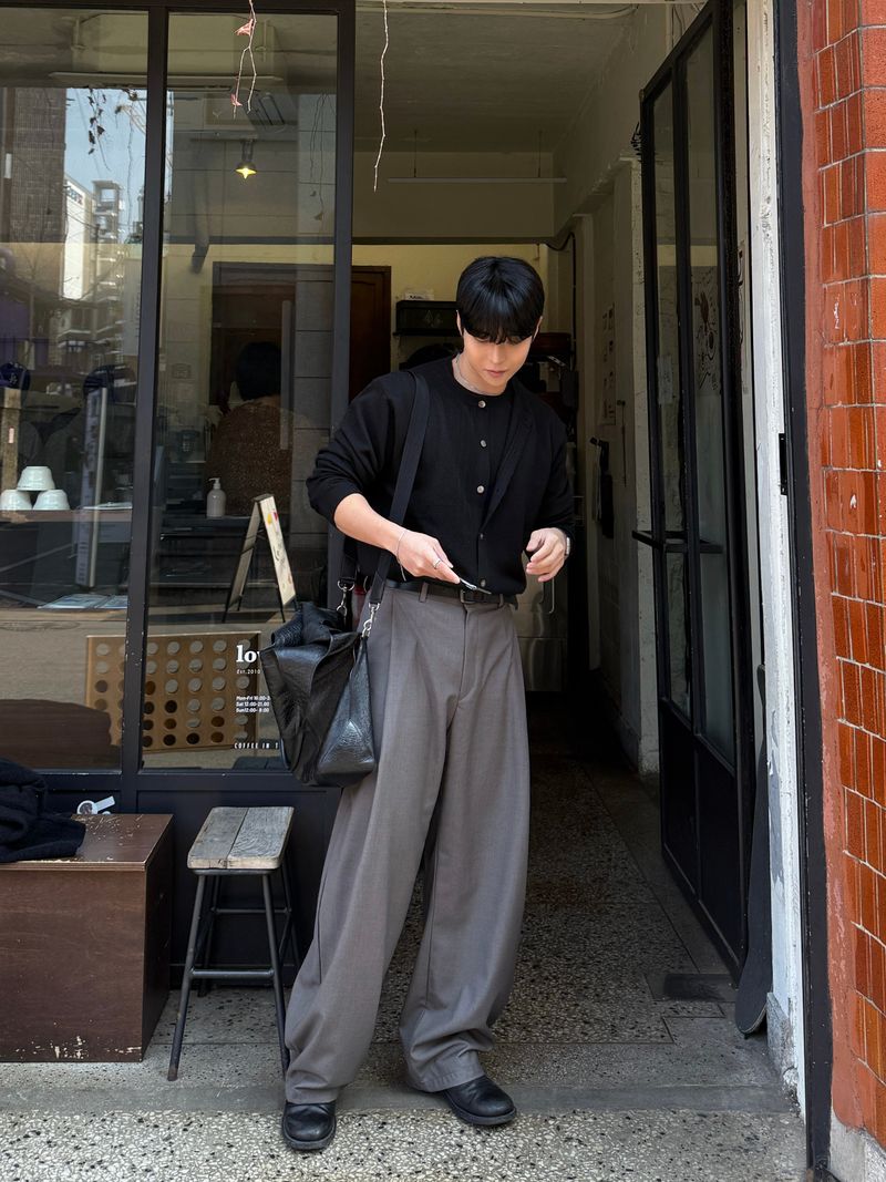 Tieve one tuck slacks