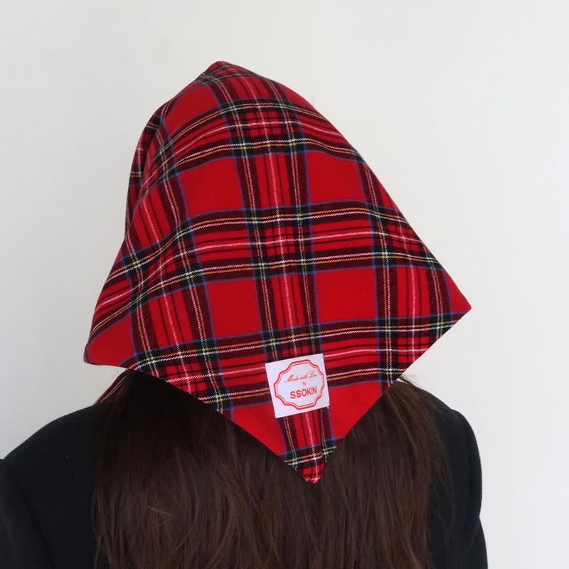 Padded Shoulder Scarf_Red