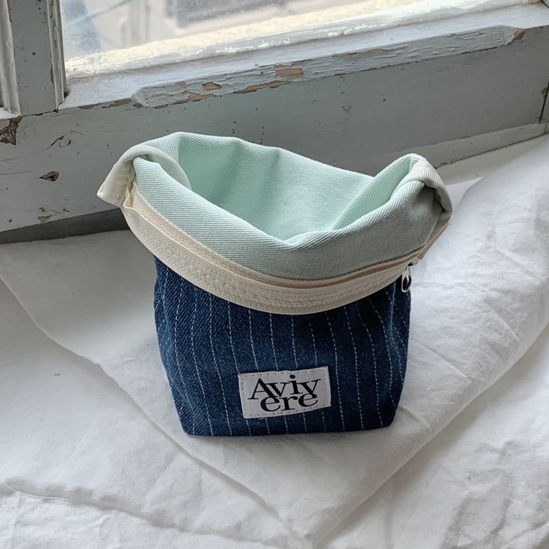 classic pouch_stripe denim