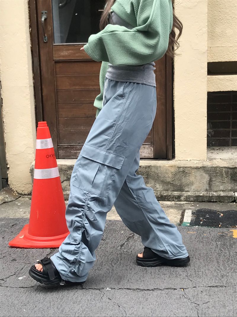 Crescent shirring cargo pants