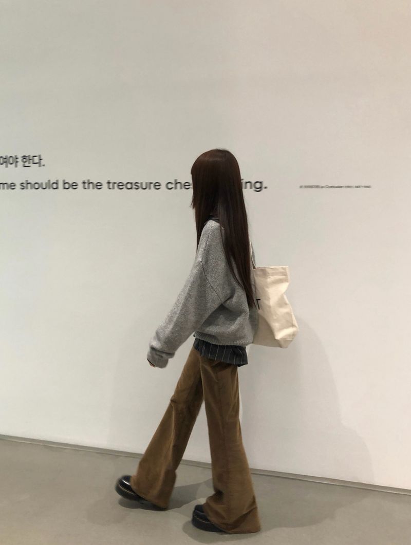 [ORIGINAL] Furry Loose-Fit V-Neck Knit