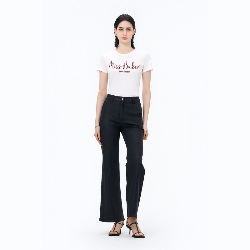 Miss Baker エンボニードルTシャツ ホワイト