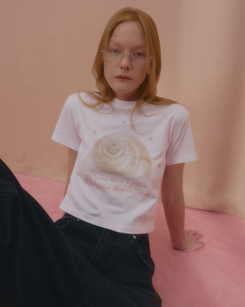 CHARMING SHELL CROP TSHIRT-WHITE