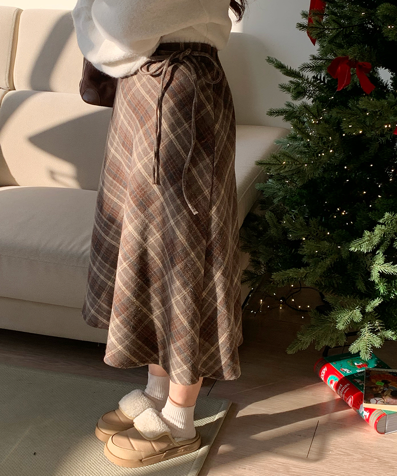 Betty Check Skirt