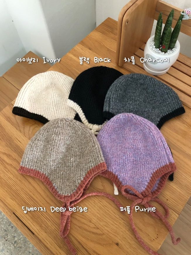 Kitto Wool Color Matching Earflap Knit Beanie
