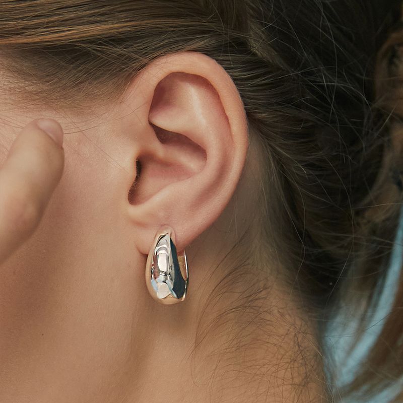 Hei（ヘイ）の「water drop one-touch earring（Accessories）」