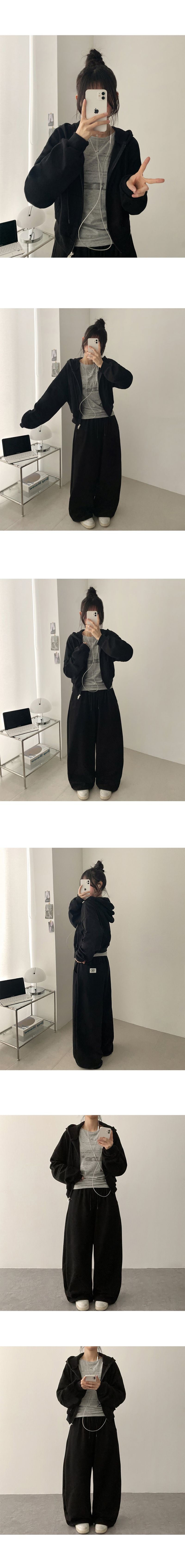 Melo gradient Lettering Slim Round Long Sleeve Tee