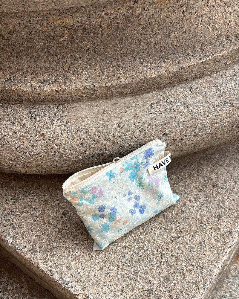 Garden flat pouch - blue , M size