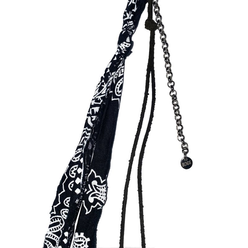 bandana ribbon keyring (black)
