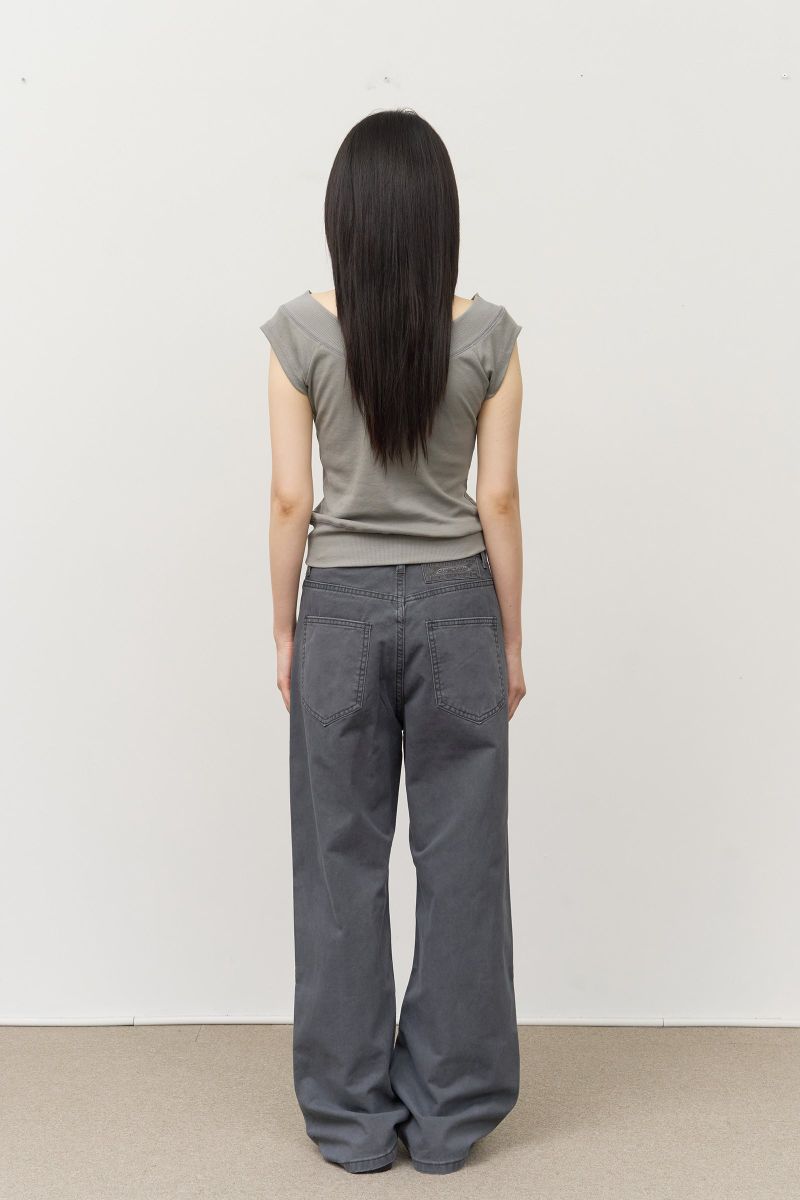 (W) Denti U-neck Top