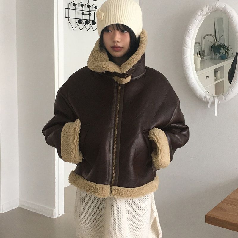 WONDER WONDER（ワンダーワンダー）の「Steck Oversized-Fit Belt Fur Leather Mustang（Jackets/Outerwear）」